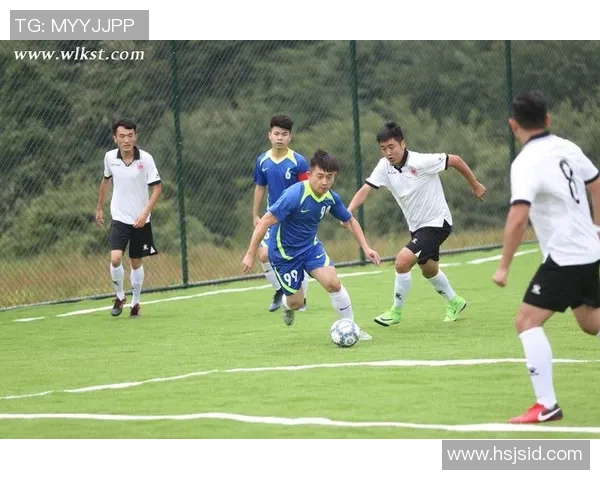 足球明星惊叹村超赛事魅力乡村足球焕发新生机与激情